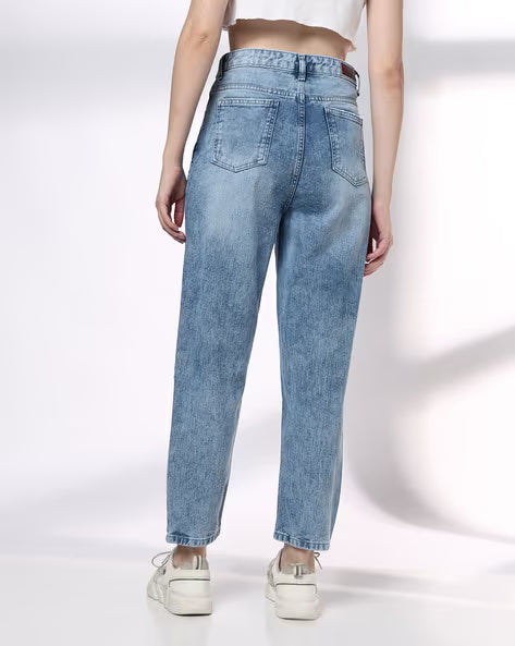 Women Lightly Washed Relaxed Fit Blue Jeans