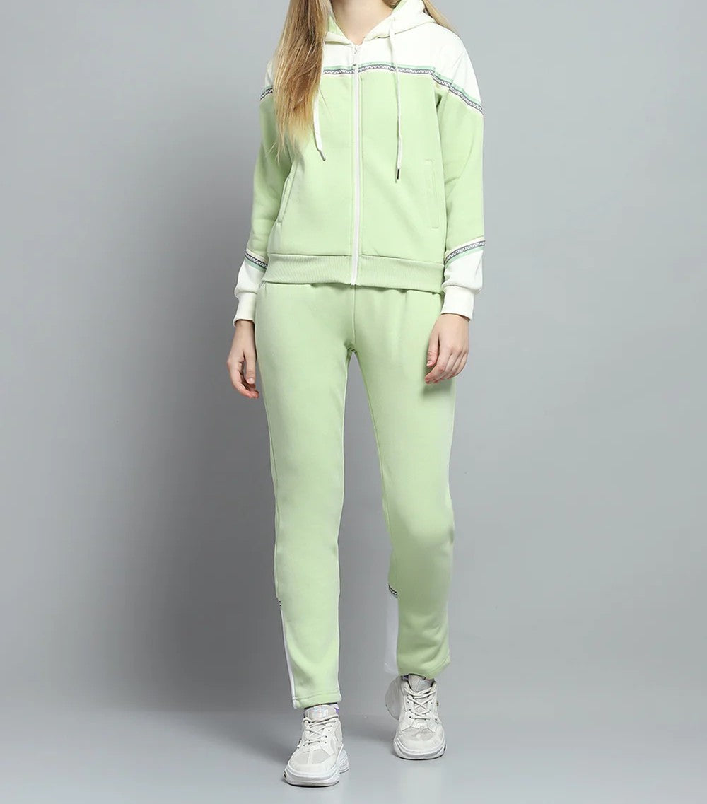 Women Green Solid Hooded Full Sleeve Tracksuit